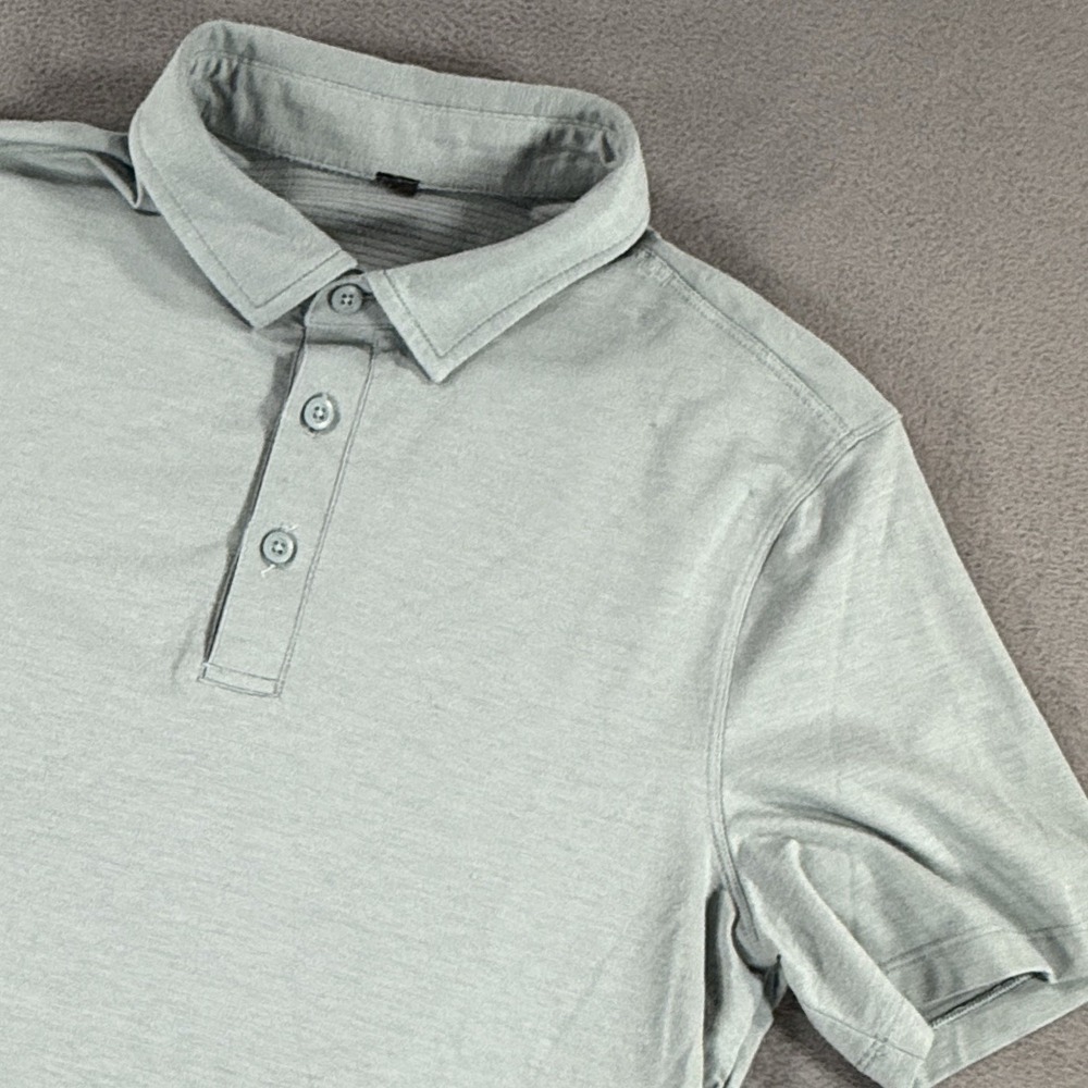 Lululemon Polo Shirt Mens Medium Gray Performance Golf Short Sleeve Preppy